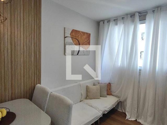 Apartamento para Locação em São Caetano do Sul/SP Olímpico 2 Quartos