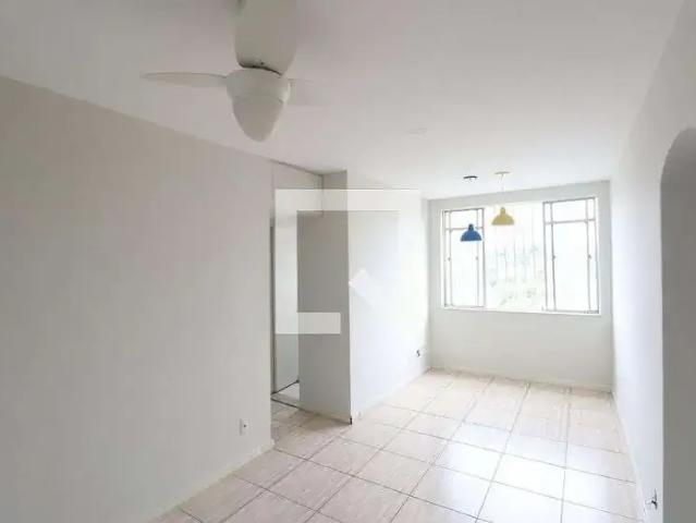 Apartamento para Locação em São Gonçalo/RJ Mutondo 2 Quartos