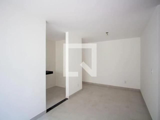 Apartamento para Locação em São Gonçalo/RJ Alcântara 2 Quartos