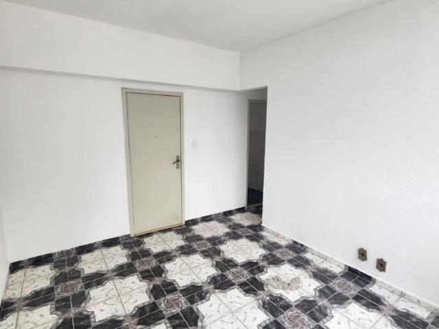 Apartamento para Locação em São Gonçalo/RJ Centro 2 Quartos