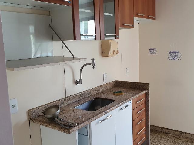 Apartamento para Locação em São Gonçalo/RJ Centro 2 Quartos