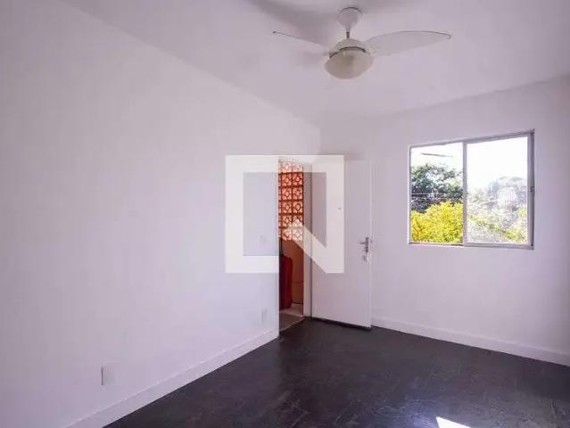 Apartamento para Locação em São Gonçalo/RJ Colubande 2 Quartos