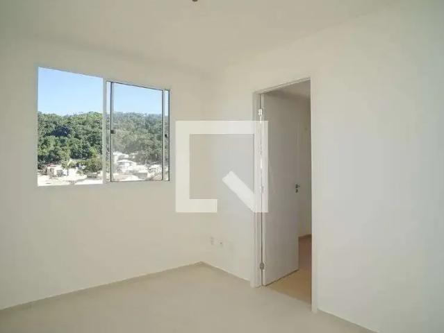Apartamento para Locação em São Gonçalo/RJ Várzea das Moças 2 Quartos