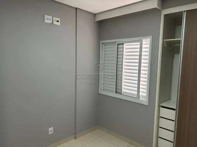 Apartamento para Locação em São José do Rio Preto/SP Vila Elvira 3 Quartos