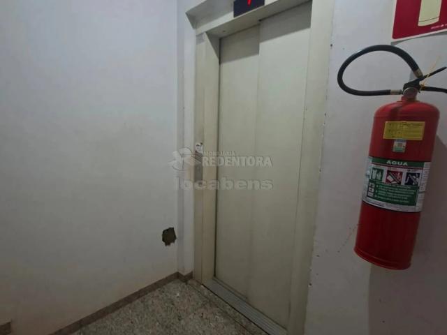 Apartamento para Locação em São José do Rio Preto/SP Vila Redentora 3 Quartos