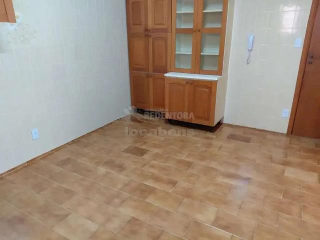 Apartamento para Locação em São José do Rio Preto/SP Vila São João 3 Quartos