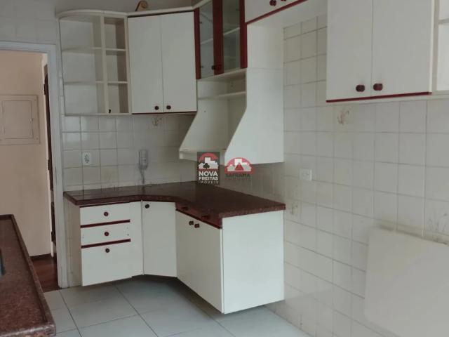 Apartamento para Locação em São José dos Campos/SP Centro 3 Quartos