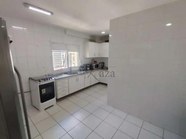 Apartamento para Locação em São José dos Campos/SP Jardim Alvorada 3 Quartos