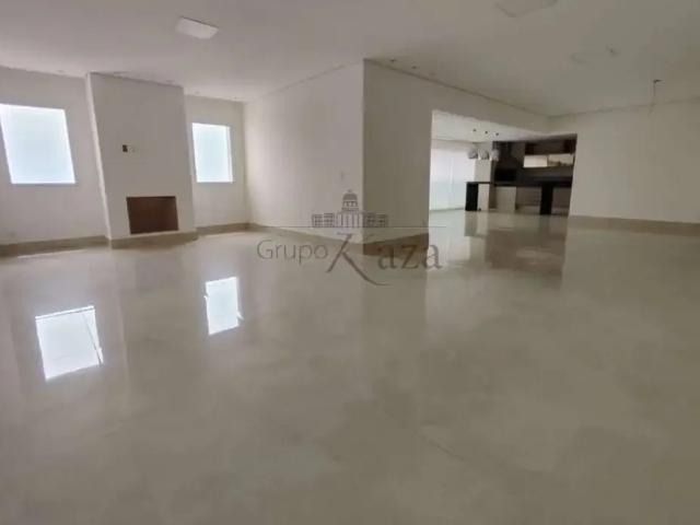 Apartamento para Locação em São José dos Campos/SP Jardim das Colinas 4 Quartos