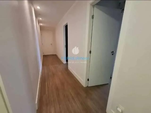Apartamento para Locação em São José dos Campos/SP Jardim das Colinas 4 Quartos