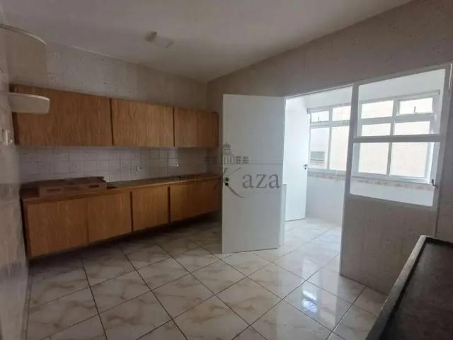 Apartamento para Locação em São José dos Campos/SP Jardim São Dimas 3 Quartos