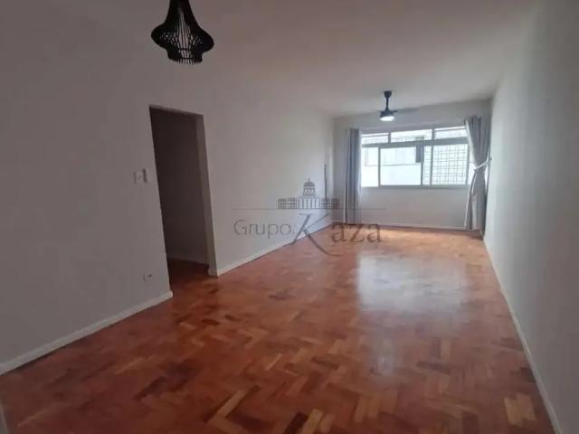 Apartamento para Locação em São José dos Campos/SP Jardim São Dimas 3 Quartos