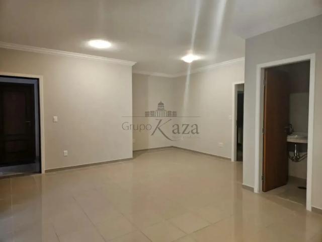 Apartamento para Locação em São José dos Campos/SP Parque Residencial Aquarius 3 Quartos