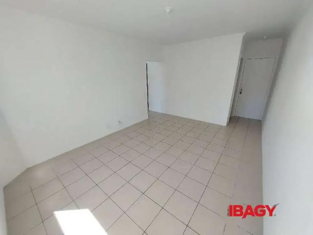 Apartamento para Locação em São José/SC Nossa Senhora do Rosário 2 Quartos