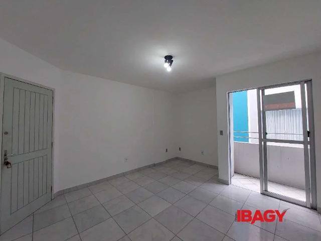 Apartamento para Locação em São José/SC Barreiros 2 Quartos