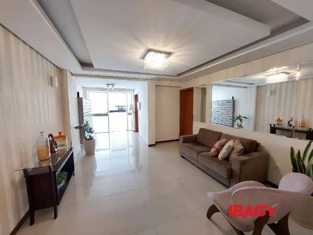 Apartamento para Locação em São José/SC Campinas 2 Quartos