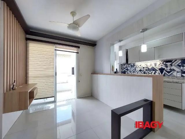 Apartamento para Locação em São José/SC Campinas 2 Quartos