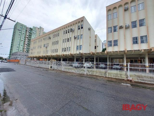 Apartamento para Locação em São José/SC Campinas 3 Quartos