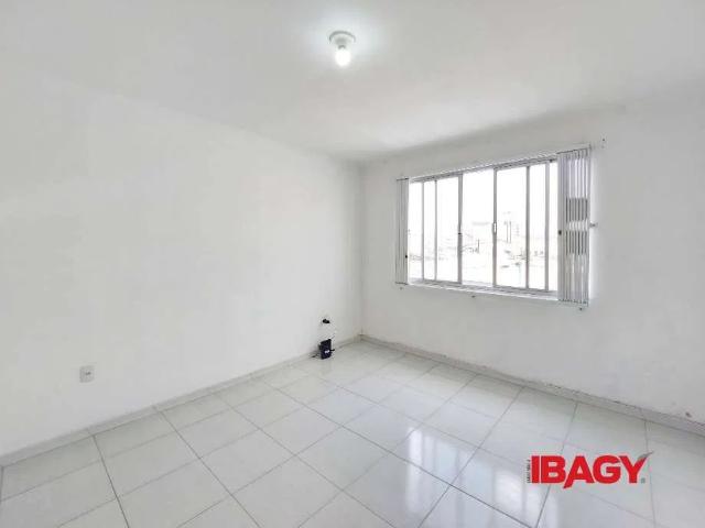 Apartamento para Locação em São José/SC Ipiranga 2 Quartos