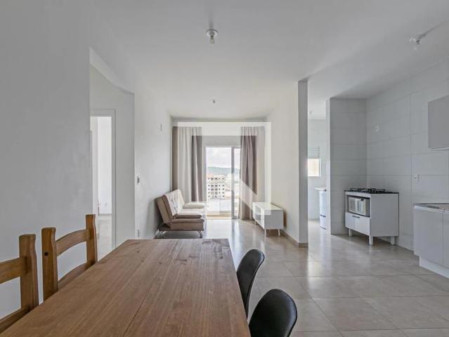 Apartamento para Locação em São José/SC Ipiranga 2 Quartos