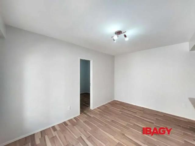 Apartamento para Locação em São José/SC Kobrasol 1 Quartos