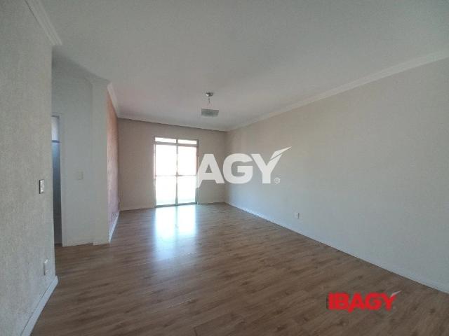 Apartamento para Locação em São José/SC Kobrasol 2 Quartos