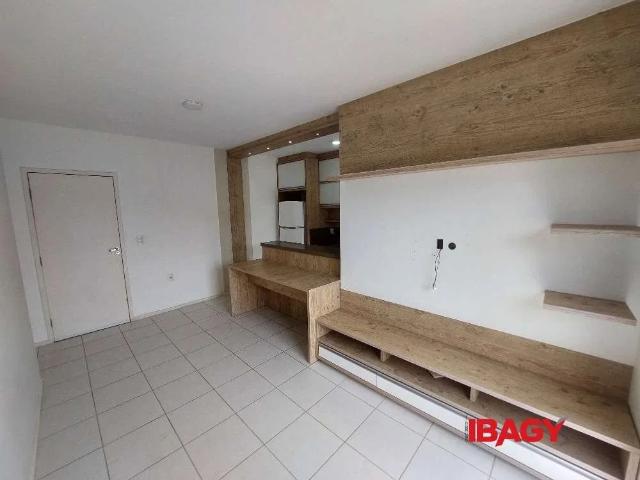 Apartamento para Locação em São José/SC Ponta de Baixo 2 Quartos