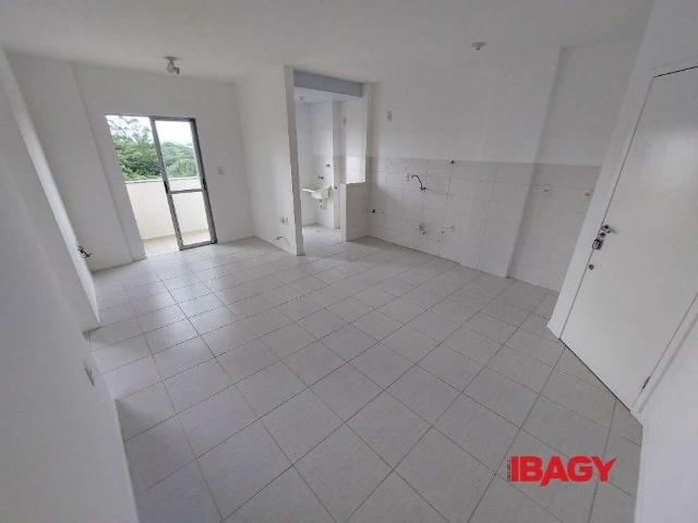 Apartamento para Locação em São José/SC Ponta de Baixo 2 Quartos