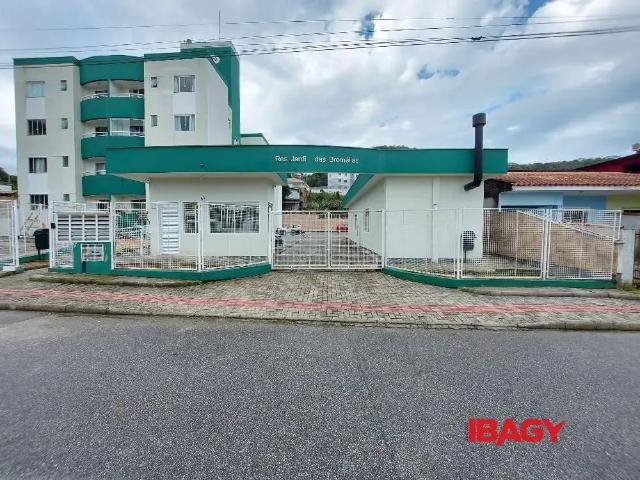 Apartamento para Locação em São José/SC Potecas 2 Quartos