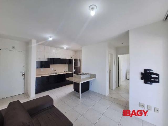 Apartamento para Locação em São José/SC Roçado 2 Quartos