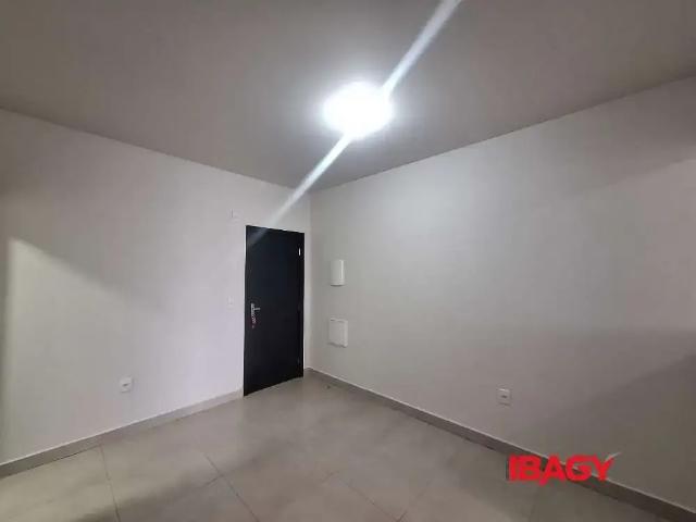 Apartamento para Locação em São José/SC Serraria 1 Quartos