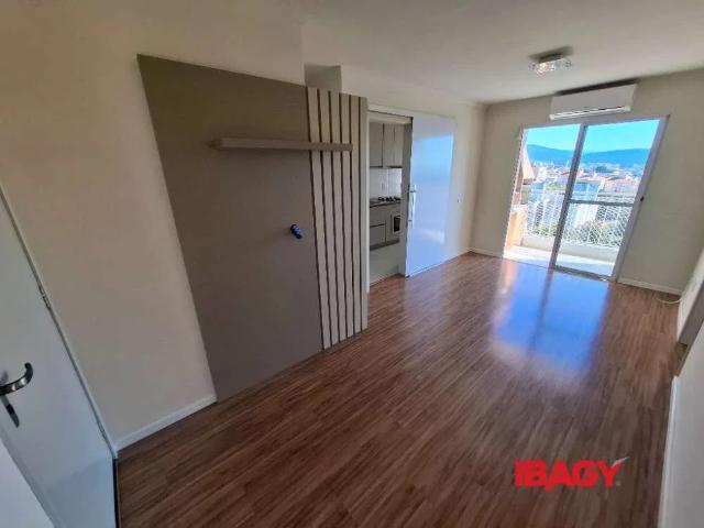 Apartamento para Locação em São José/SC Serraria 3 Quartos