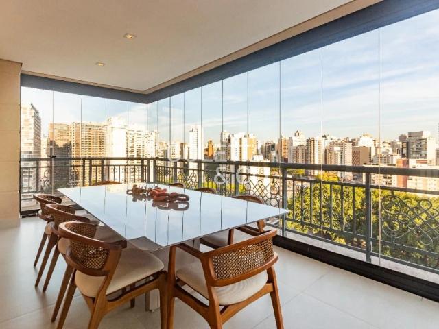 Apartamento para Locação em São Paulo/SP Vila Olímpia 3 Quartos