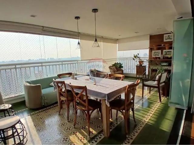 Apartamento para Locação em São Paulo/SP Vila Gumercindo 3 Quartos