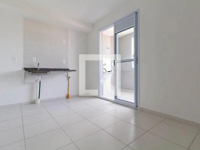 Apartamento para Locação em São Paulo/SP Vila Ré 2 Quartos