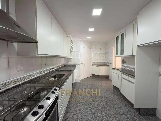 Apartamento para Locação em São Paulo/SP Vila Regente Feijó 3 Quartos