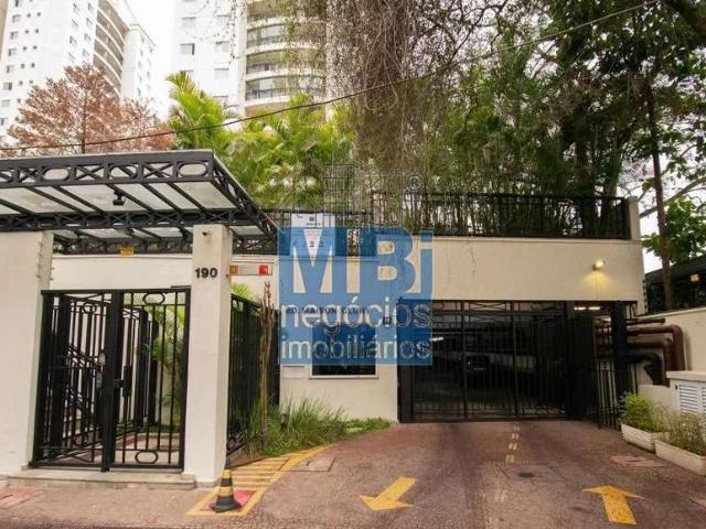 Apartamento para Locação em São Paulo/SP Vila Sofia 3 Quartos