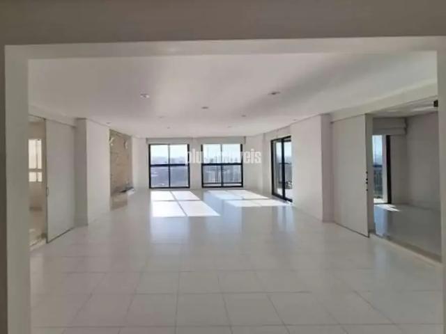 Apartamento para Locação em São Paulo/SP Alto da Boa Vista 4 Quartos