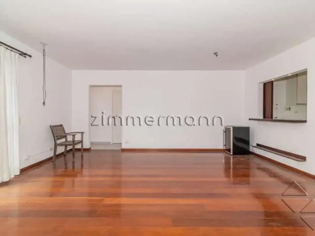 Apartamento para Locação em São Paulo/SP Alto de Pinheiros 3 Quartos
