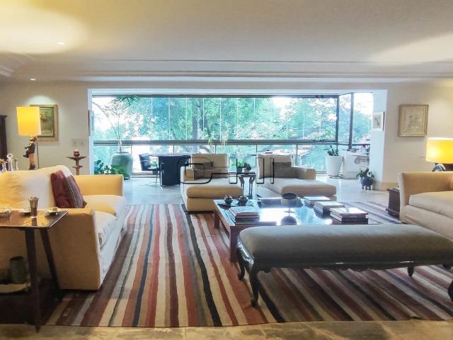Apartamento para Locação em São Paulo/SP Higienópolis 4 Quartos