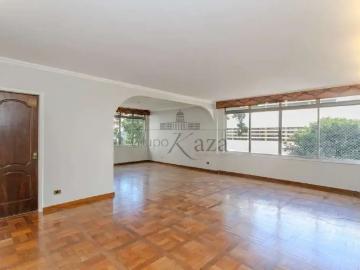 Apartamento para Locação em São Paulo/SP Jardim América 3 Quartos