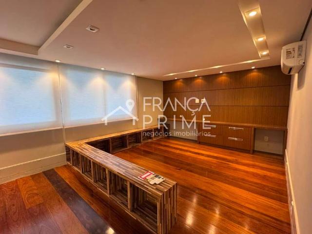 Apartamento para Locação em São Paulo/SP Jardim Europa 3 Quartos
