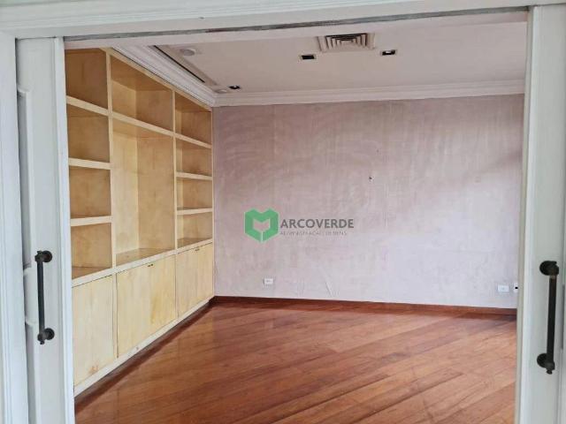 Apartamento para Locação em São Paulo/SP Jardim Europa 3 Quartos