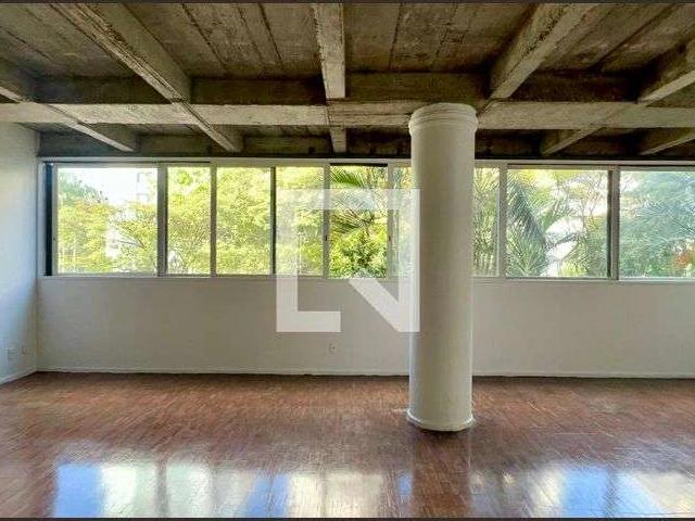 Apartamento para Locação em São Paulo/SP Jardim Europa 3 Quartos