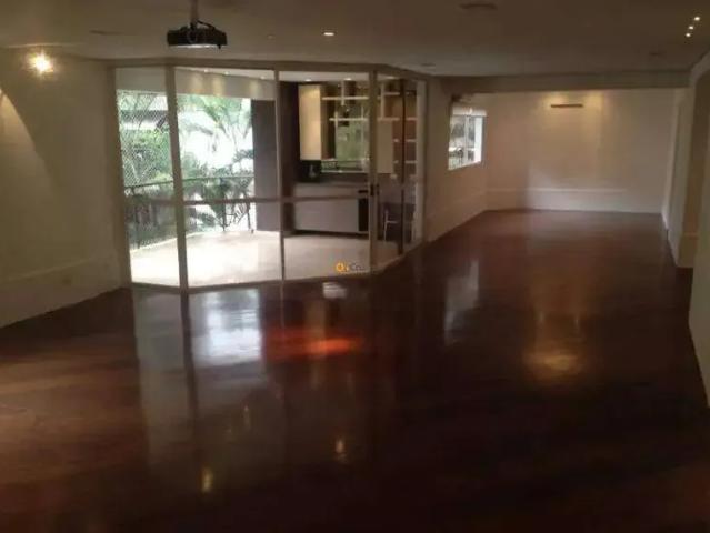 Apartamento para Locação em São Paulo/SP Jardim Europa 3 Quartos