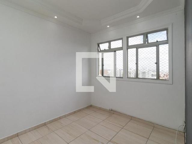 Apartamento para Locação em São Paulo/SP Jardim Santa Terezinha 3 Quartos
