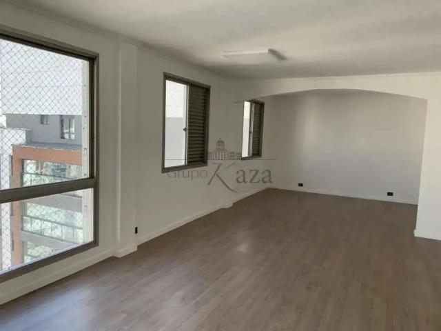 Apartamento para Locação em São Paulo/SP Jardim Paulista 3 Quartos