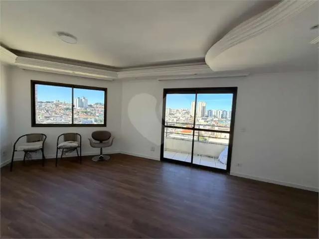 Apartamento para Locação em São Paulo/SP Jardim Teresa 3 Quartos