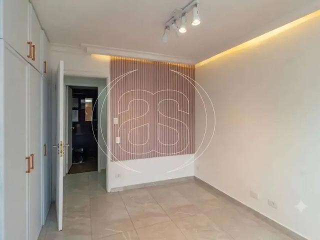 Apartamento para Locação em São Paulo/SP Moema 4 Quartos