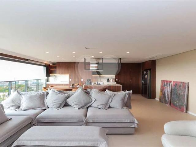 Apartamento para Locação em São Paulo/SP Morumbi 2 Quartos
